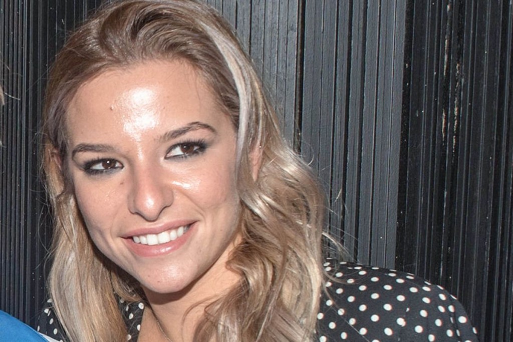 Εριέττα Κούρκουλου – «Μπορώ να λέω ελεύθερα την άποψή μου στα social, δεν ζω από αυτά»