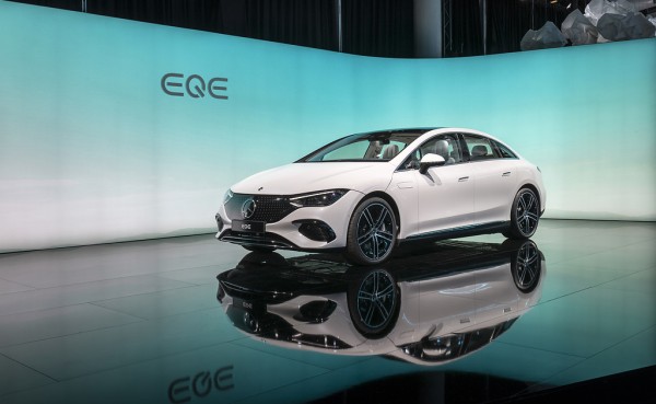Mercedes EQE: Η ηλεκτρική επιλογή