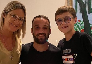 Ολυμπιακός – Η τούρτα και το μήνυμα του Βαλμπουενά