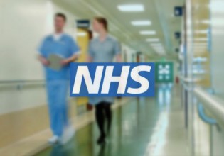 Κοροναϊός – Πακέτο 5,4 δισ. λιρών για την ενίσχυση του βρετανικού συστήματος υγείας