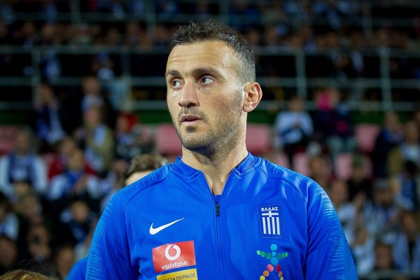 Η ΕΠΟ τιμά τον Τοροσίδη πριν το ματς με τη Σουηδία