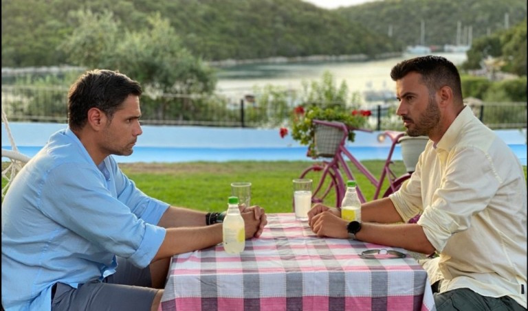 Fishy – Ο Γιάννης Τσιμιτσέλης, παρέα με τον Δημήτρη Ουγγαρέζο βάζουν πλώρη για το νησί των Φαιάκων