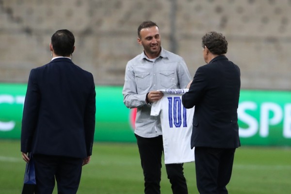 Τοροσίδης – «Μεγάλη η νίκη επί της Σουηδίας, χάρηκα για τη βράβευση από τον Ρεχάγκελ»