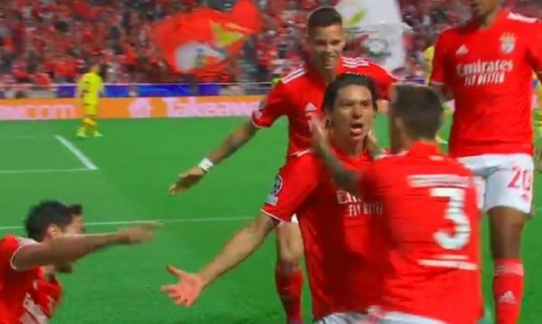 Η Μπενφίκα άνοιξε το σκορ κόντρα στην Μπάρτσα