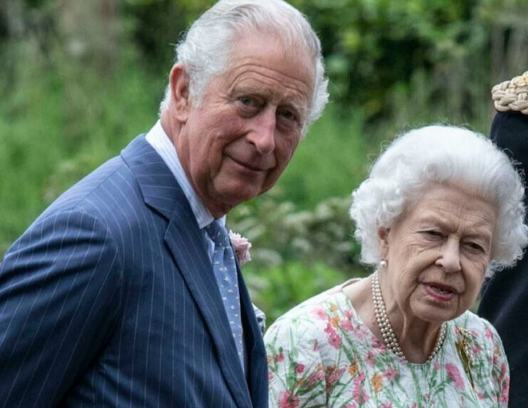 Η Ελισάβετ βάζει «φρένο» στα σχέδια του Καρόλου