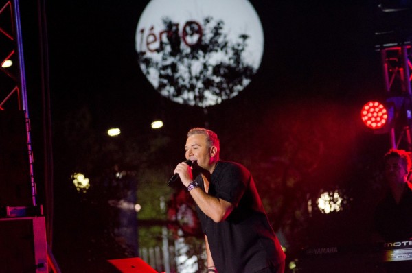 Αντώνης Ρέμος – Sold out οι συναυλίες του σε Αθήνα και Θεσσαλονίκη