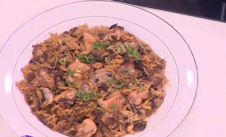 Λαχταριστό κριθαρότο με κοτόπουλο και μανιτάρια