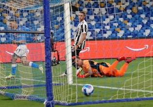 Μεγάλη νίκη της Νάπολι επί της Γιουβέντους με ανατροπή (2-1)