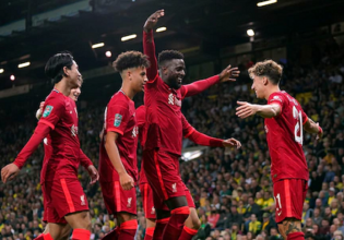 «Πάρτι» του Τσιμίκα και πρόκριση της Λίβερπουλ (3-0)