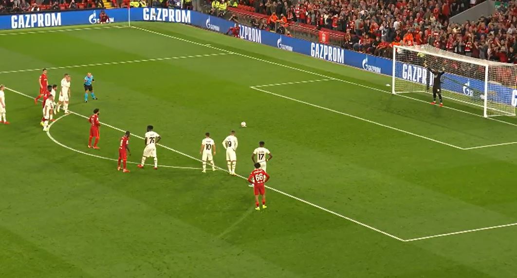 O Μενιάν έπιασε το πέναλτι του Σαλάχ