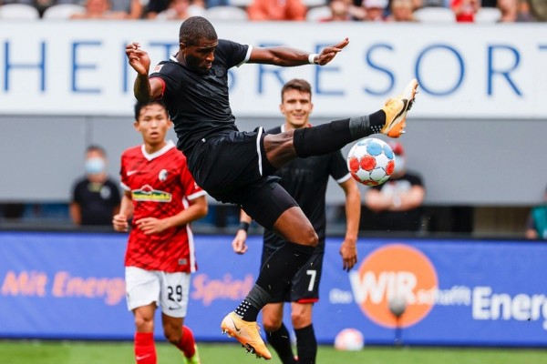 Γλίτωσε στο φινάλε η Λειψία (1-1)