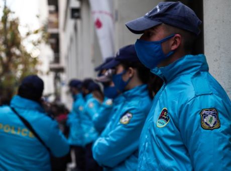 Editorial Ta Nea: Rendezvous