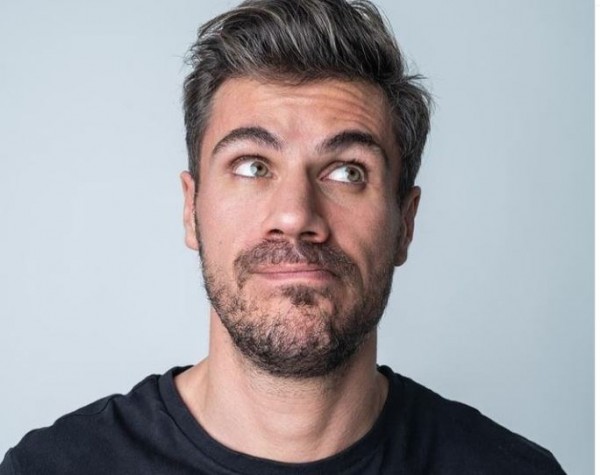 Άκης Πετρετζίκης – Σήμερα ο γάμος του διάσημου σεφ