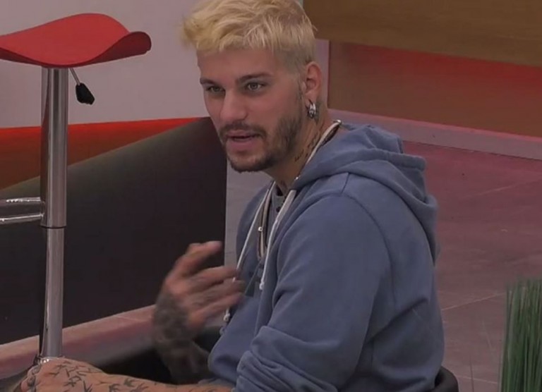 «Καμπάνα» για… ελαφριά ενδυμασία στο σπίτι του Big Brother