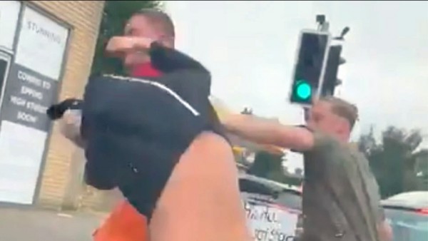 Βρετανία – Χάος στα πρατήρια καυσίμων για έκτη συνεχή ημέρα