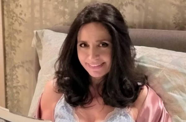 Βάσω Γουλιελμάκη – «Στους Συμπέθερους από τα Τίρανα υποδύομαι μια βλάχα που της αρέσουν τα λουκάνικα»