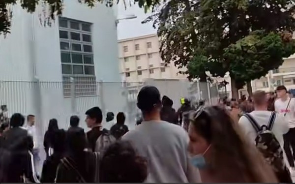 Επεισόδια στη Σταυρούπολη – Μαρτυρία μαθήτριας – «Φασίστες μαχαίρωναν και χτυπούσαν τους φοιτητές»