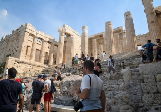 Κοροναϊός – Ορόσημο το τέλος του Σεπτεμβρίου – Τι περιμένουν οι λοιμωξιολόγοι