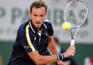 US Open – Στα ημιτελικά ο Μεντβέντεφ