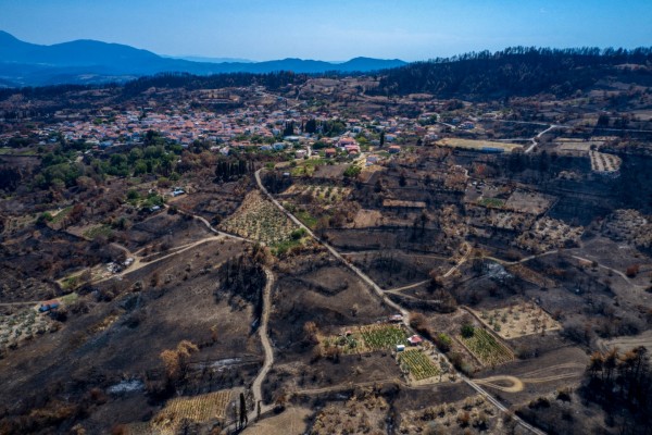 Πυρόπληκτοι – 717 δικαιούχοι θα μοιραστούν 3,9 εκατομμύρια ευρώ