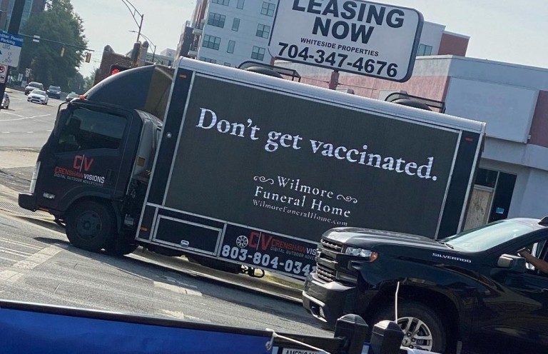 Οι αμερικάνοι «τελεταί Μπούκουρας» το τερμάτισαν – «Εμβολιαστείτε, αν όχι τα λέμε σύντομα»