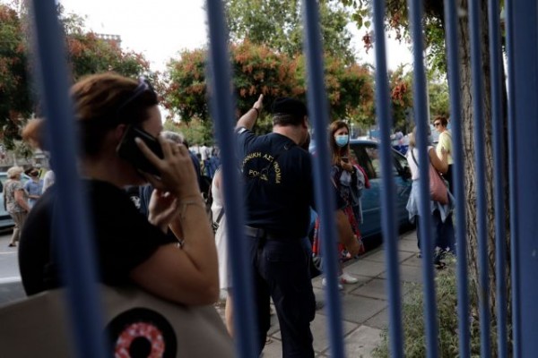 Εύβοια – Δεν αφήνουν τα παιδιά τους να πάνε σχολείο γιατί είναι αρνητές – Απίστευτα περιστατικά