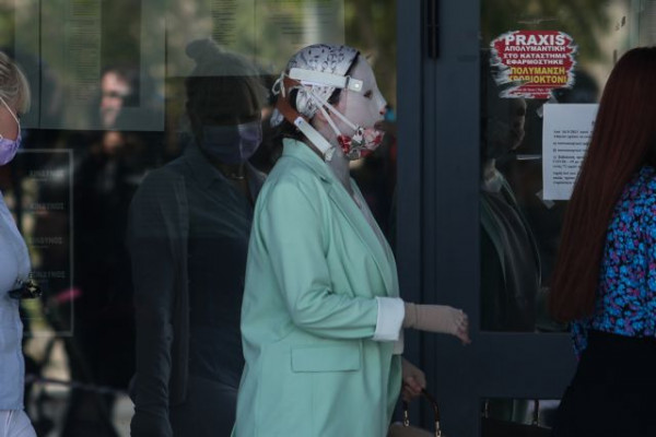 Λύτρας στη δίκη για την επίθεση με βιτριόλι – Πώς είναι δυνατόν να μην τη ρωτήσετε τι εννοεί