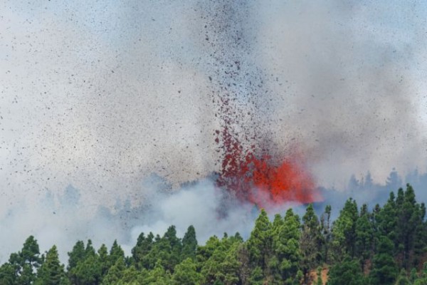 Spagna – Eruzione vulcano a La Palma – Evacuazione dell’esercito – Notizie – Notizie