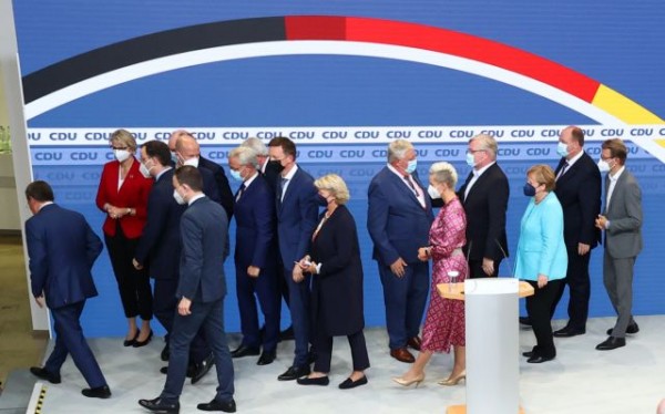 Γερμανικές εκλογές – Ιστορικό χαμηλό για το κόμμα της Μέρκελ