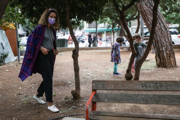 Κοροναϊός – Καμπανάκι για έως 70.000 κρούσματα σε παιδιά – Τι λένε ειδικοί για τους αρνητές