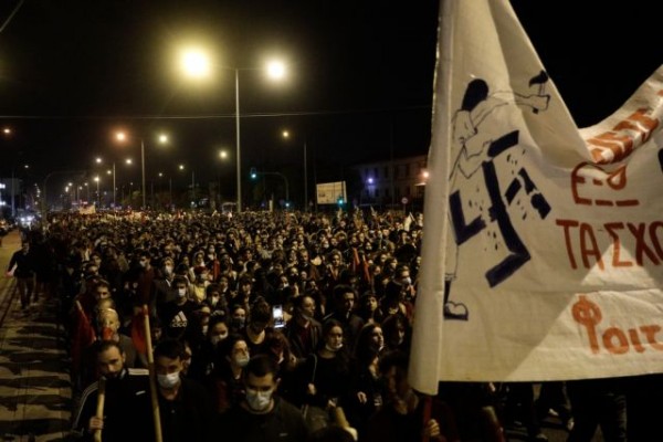 Σταυρούπολη – Μαζική απάντηση στις φασιστικές επιθέσεις