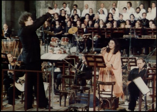 Μίκης Θεοδωράκης – Οι σπουδαίες φωνές που μας χάρισε