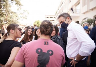 Μητσοτάκης – Επίσκεψη στην Κορινθία για τα εγκαίνια φωτοβολταϊκού πάρκου