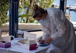 Θωμαΐδης – Πλησιάζει το επόμενο κύμα της πανδημίας – Προειδοποίηση για 5.000 κρούσματα τη μέρα