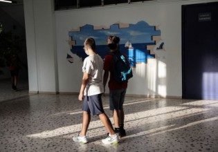 Σχολεία – Πώς θα επιτευχθεί το μεγάλο στοίχημα της κυβέρνησης να μείνουν ανοιχτά – Οι φόβοι ότι θα μολυνθούν ακόμη και 50.000