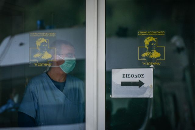 ΠΟΕΔΗΝ – Περίπου 500 ανεμβολίαστοι υγειονομικοί εργάζονται περιμένοντας απάντηση για την εξαίρεσή τους