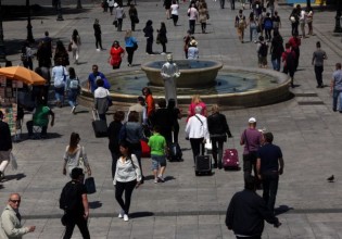 Ανεμβολίαστοι ώρα μηδέν – Από Δευτέρα θα… πληρώνουν για να πάνε στη δουλειά – Πώς θα γίνονται οι μετακινήσεις