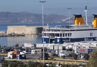 Ηράκλειο – «Λουκέτο» σε καφετέρια που έπαιζε μουσική – 13 πρόστιμα για απαγόρευση κυκλοφορίας