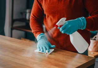 Ψεκάζετε μια φορά και απολυμαίνετε επί μια εβδομάδα!