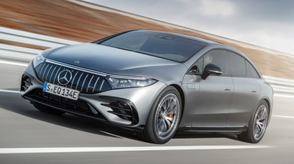 Mercedes-AMG EQS 53 4ΜATIC+: Ανήσυχα ηλεκτρικά ιόντα
