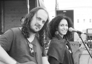 Ένας & Ένας – Θωμάς Φώτης και Μιχαέλα Παπακυριακοπούλου