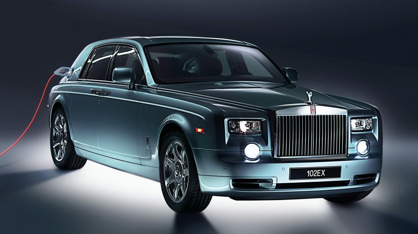 H Rolls-Royce υπενθυμίζει τις… ηλεκτρικές προθέσεις της