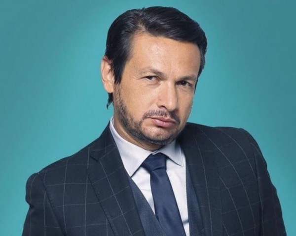 Σταύρος Νικολαΐδης – «Μας έβριζε αισχρά και μας απειλούσε – Βγαίναμε στη σκηνή τρέμοντας»