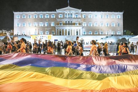 Δεξιά – Ποιοι και γιατί επενδύουν στη «συντηρητική ατζέντα»