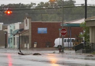 ΗΠΑ – Σε κατάσταση έκτακτης ανάγκης η Λουιζιάνα εξαιτίας του τυφώνα «Νίκολας»