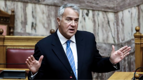 Government announces stiff weekly fine for unvaccinated civil servants who refuse tests, Supreme Court Prosecutor intervenes