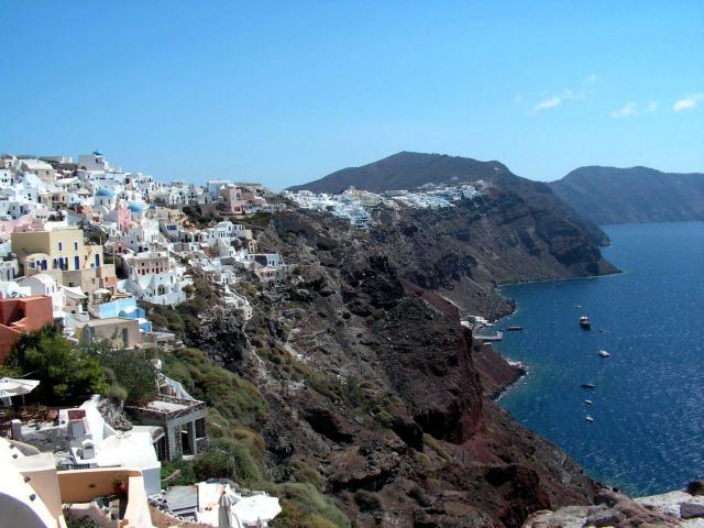 Σαντορίνη – Έβγαλαν αρνητικά τεστ κοροναϊού σε… πολίτες «φαντάσματα»