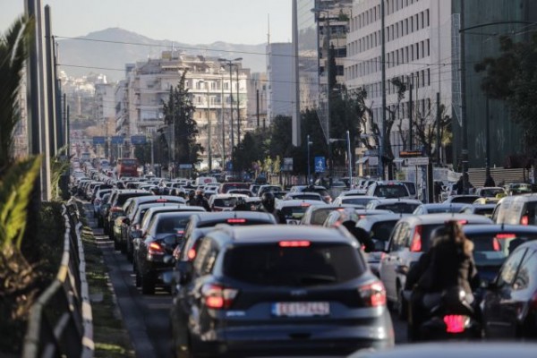 Μεγάλο μποτιλιάρισμα στο κέντρο της Αθήνας – Ποιοι δρόμοι κλείνουν