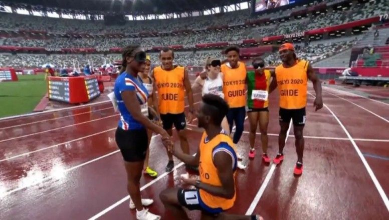 Παραολυμπιακοί Αγώνες - Συνοδός έκανε πρόταση γάμου στην αθλήτριά του