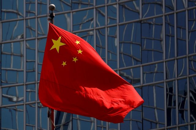 Βόμβα στα θεμέλια της κινεζικής οικονομίας – Η Evergrande ομολογεί «κρίση χρέους»